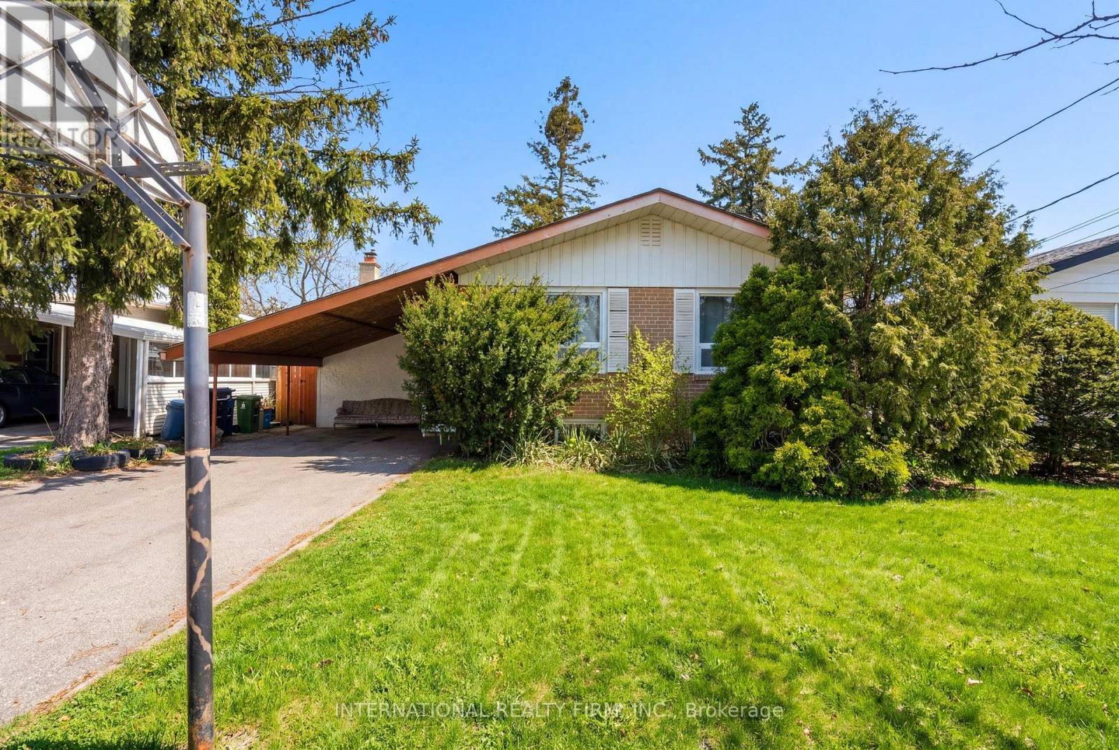 Photo of 84 Hadrian Drive