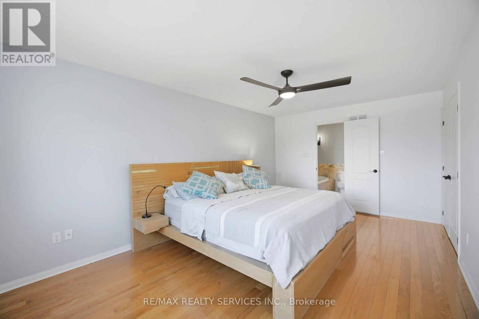 38 MARILYN STREET - 30