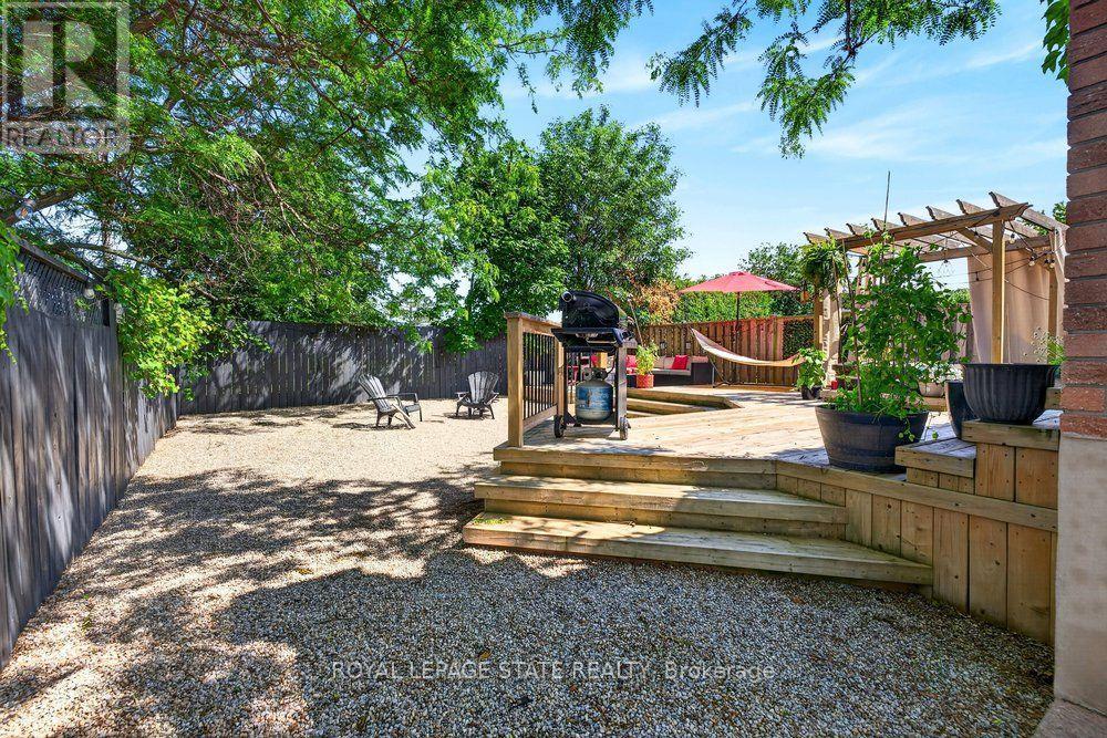 102 BIRCHLAWN DRIVE - Image 43