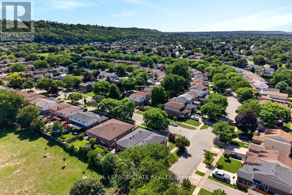 102 BIRCHLAWN DRIVE - Image 49