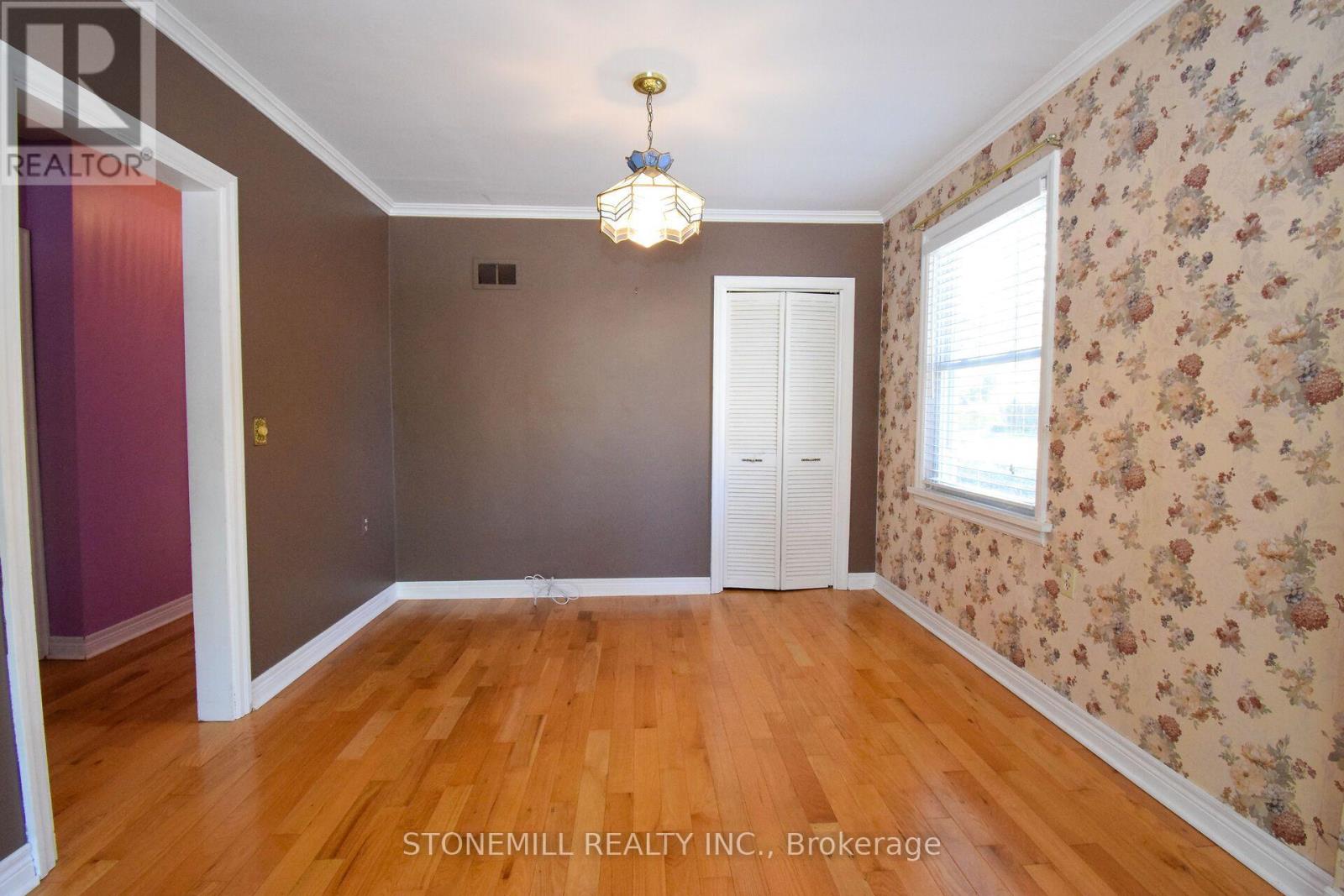 272 CARLTON STREET - 8