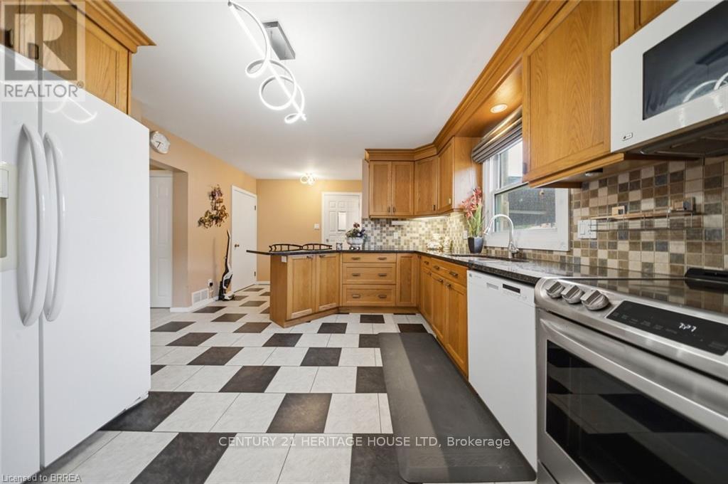 106 MEMORIAL DRIVE - 11
