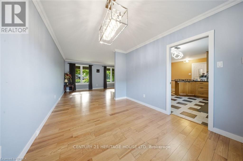 106 MEMORIAL DRIVE - Image 8