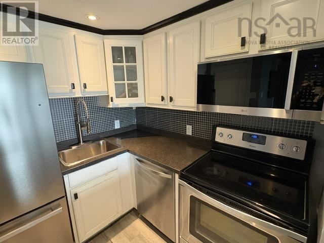 #1207 6369 Coburg Road - 4