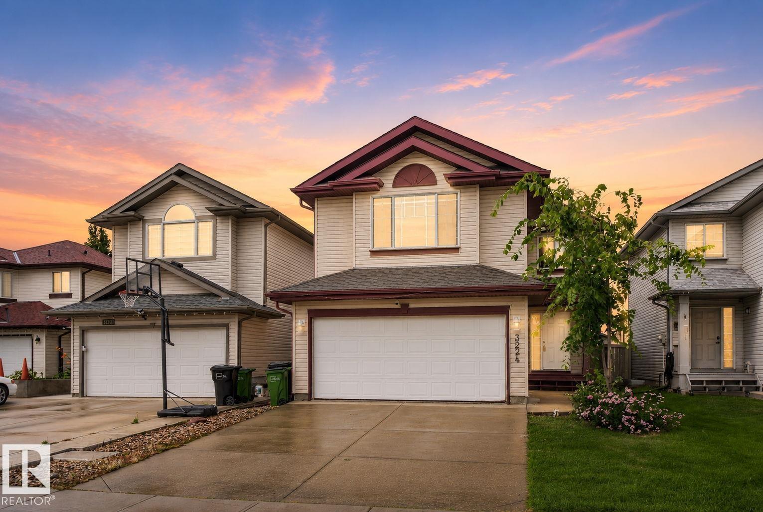 3224 26 ST NW, Silver Berry, Edmonton photo 1