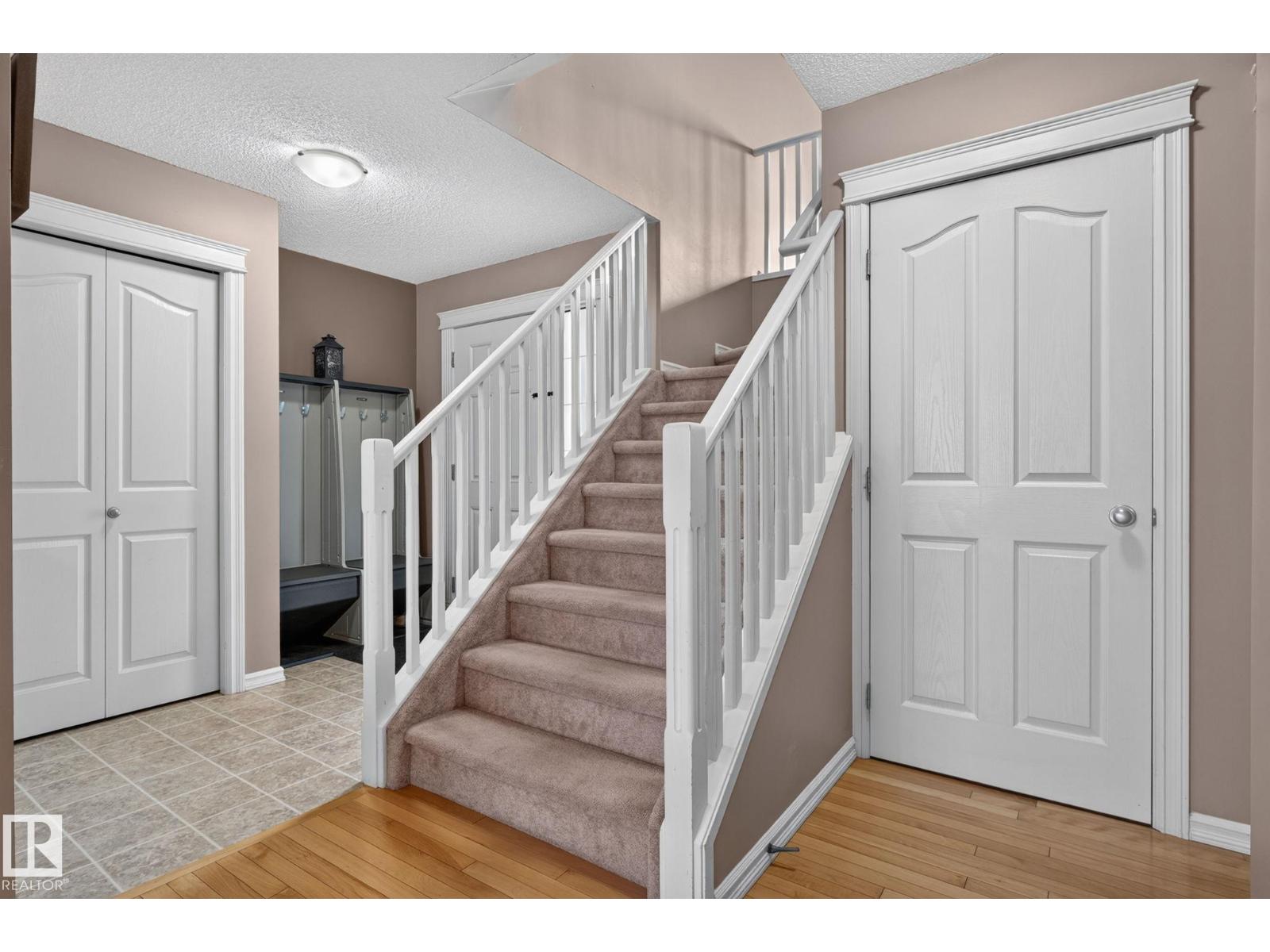 3224 26 ST NW - 8