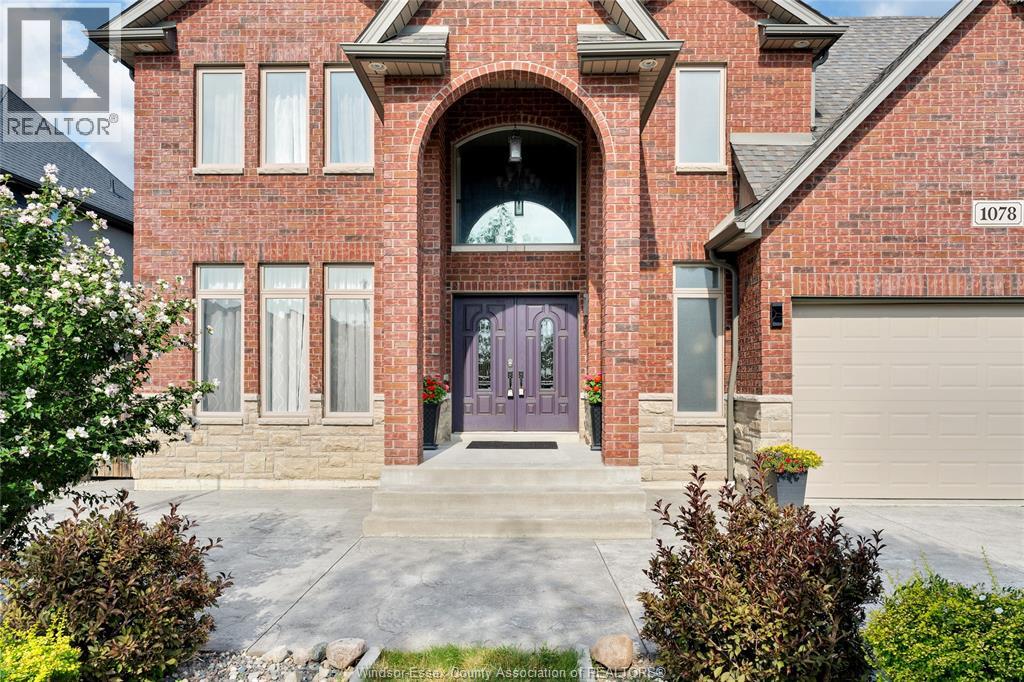 1078 CHARLOTTE CRESCENT, Lakeshore — photo 2