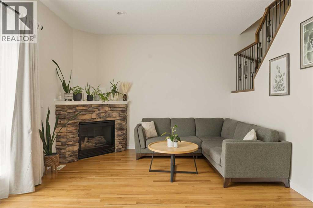 #2 423 13 Avenue NE - 13