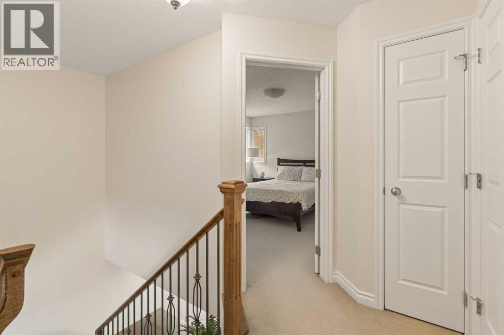 #2 423 13 Avenue NE - 17