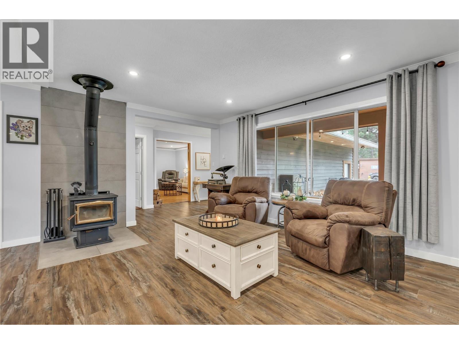 2605 Otter Avenue - 19