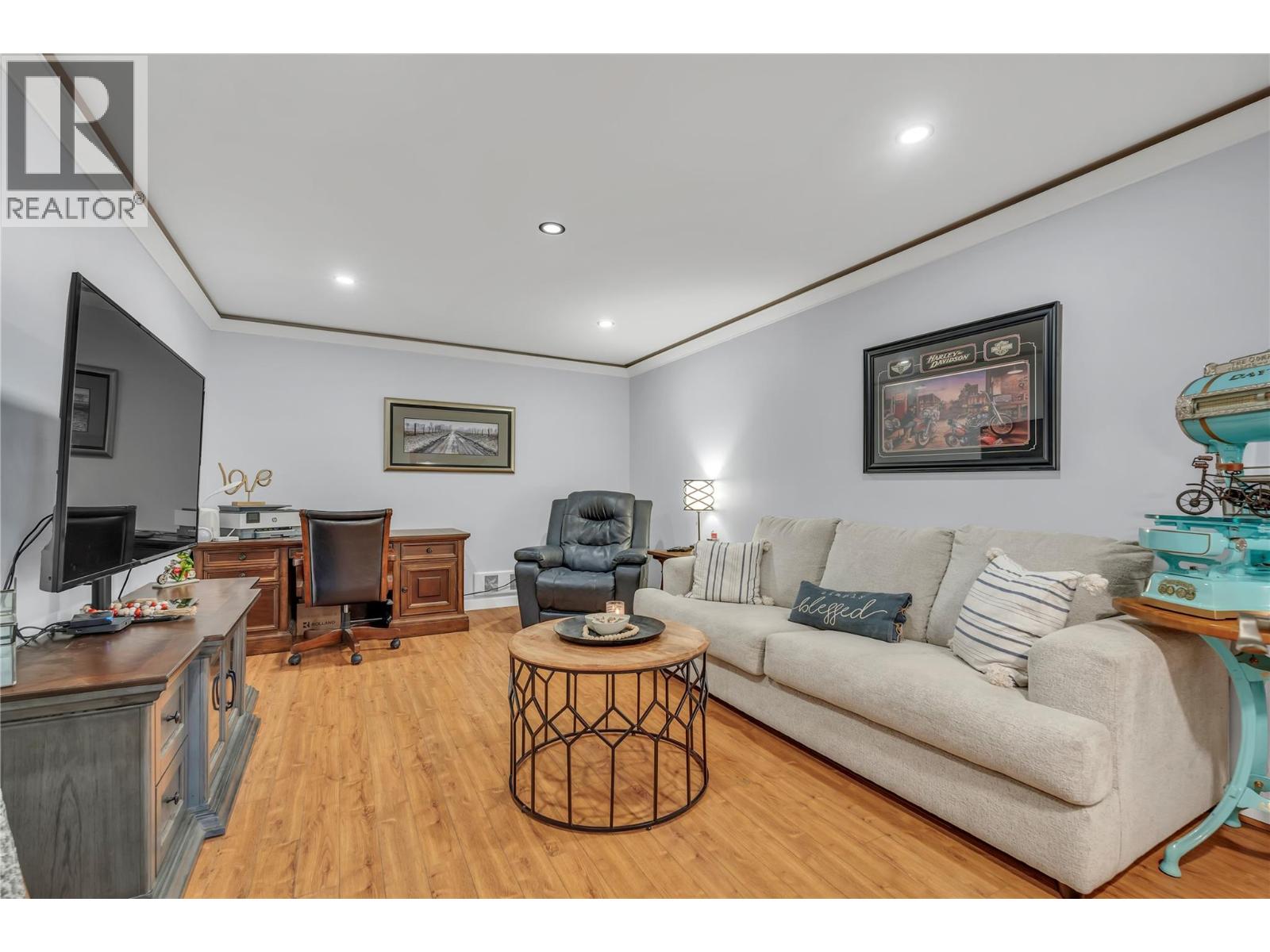 2605 Otter Avenue - 9