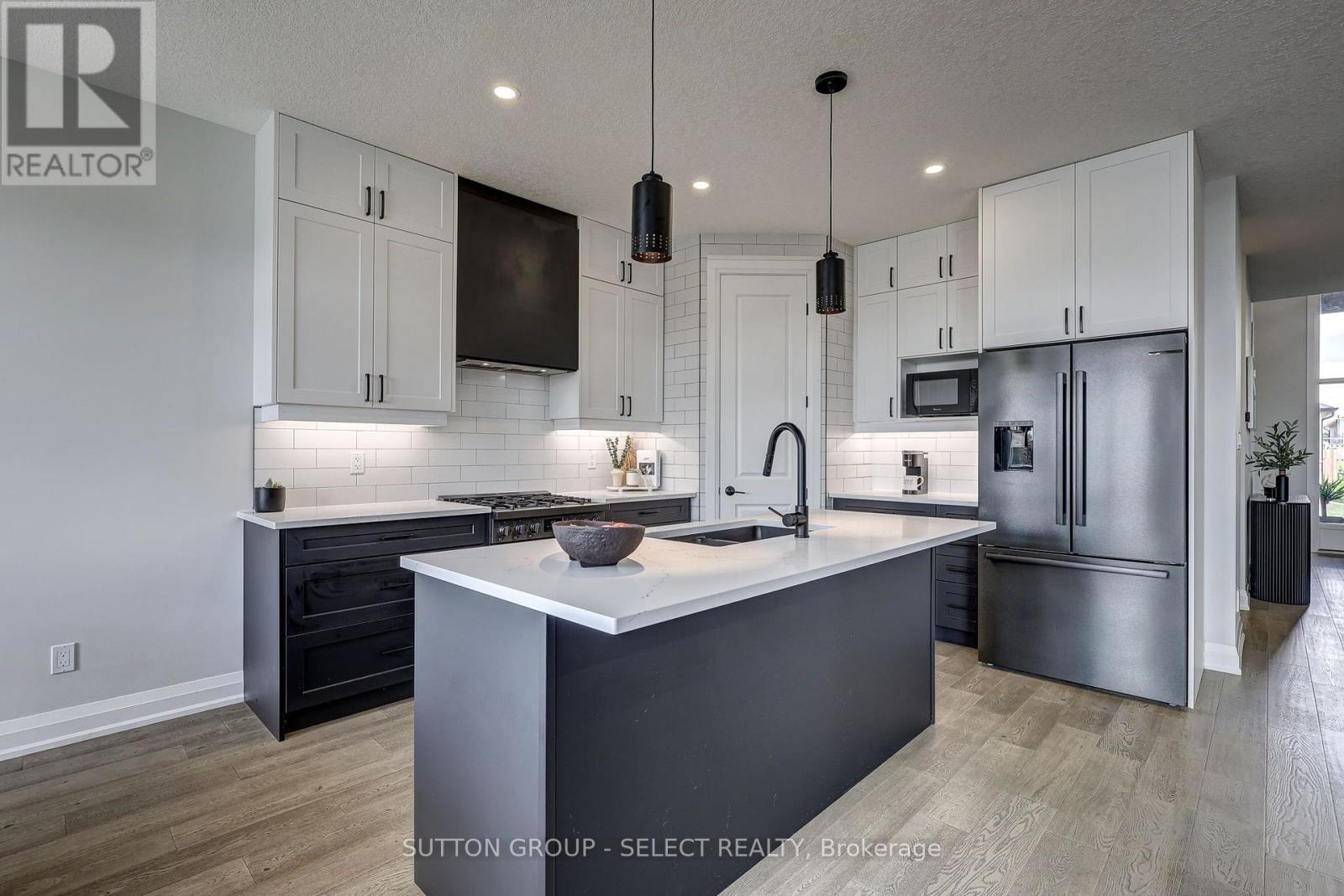 #77 383 DAVENTRY WAY - Image 16