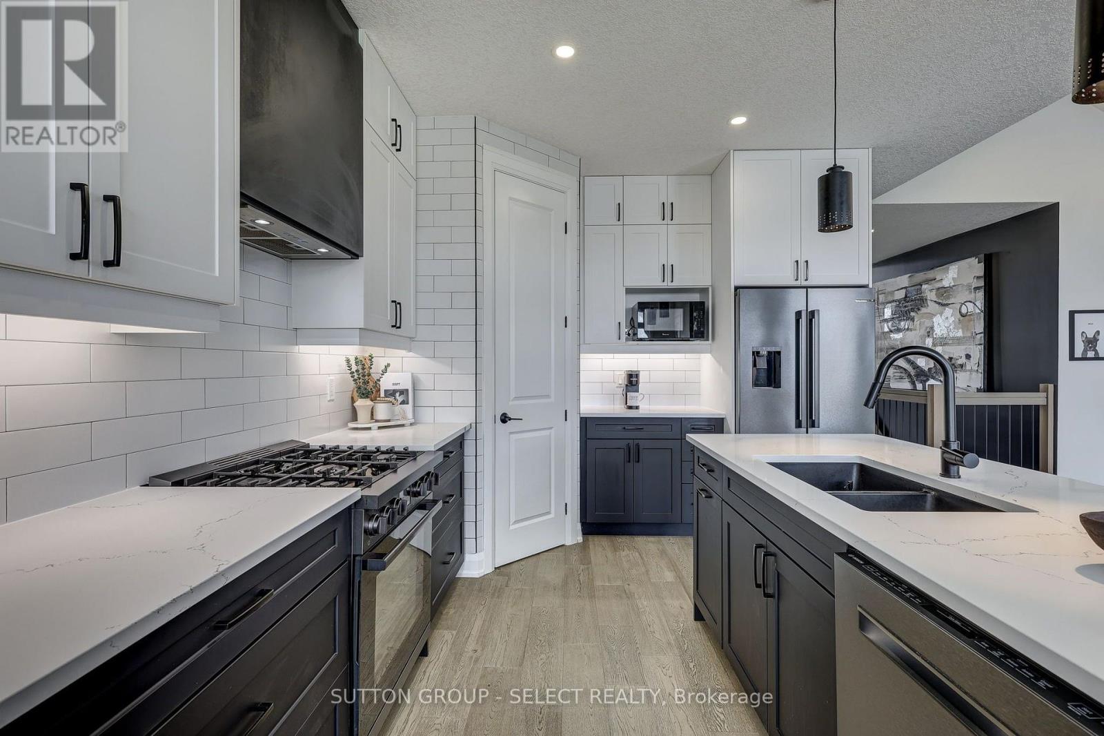 #77 383 DAVENTRY WAY - Image 17