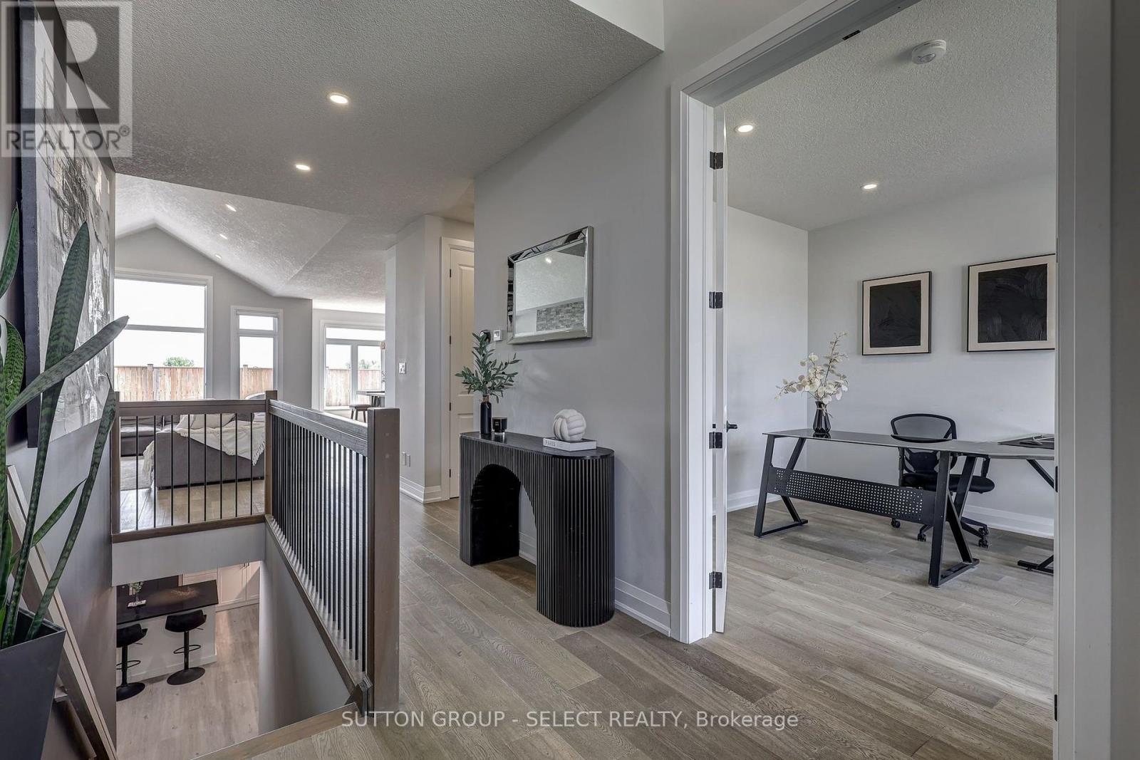 #77 383 DAVENTRY WAY - 2