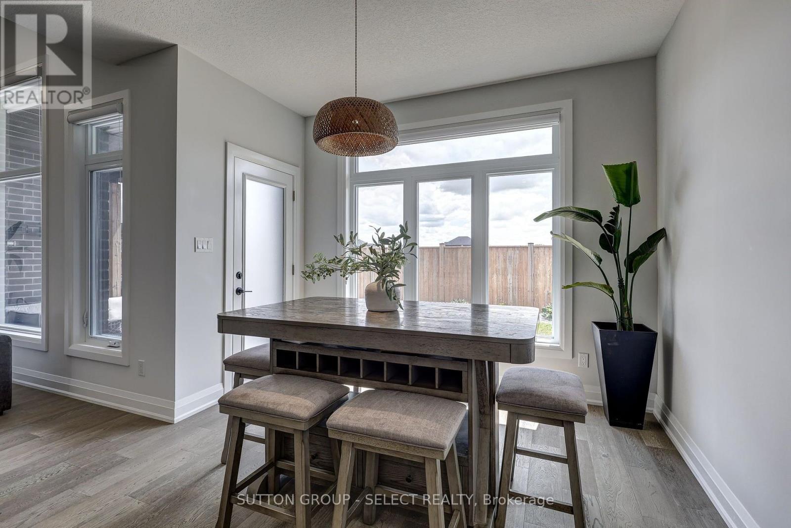 #77 383 DAVENTRY WAY - Image 21