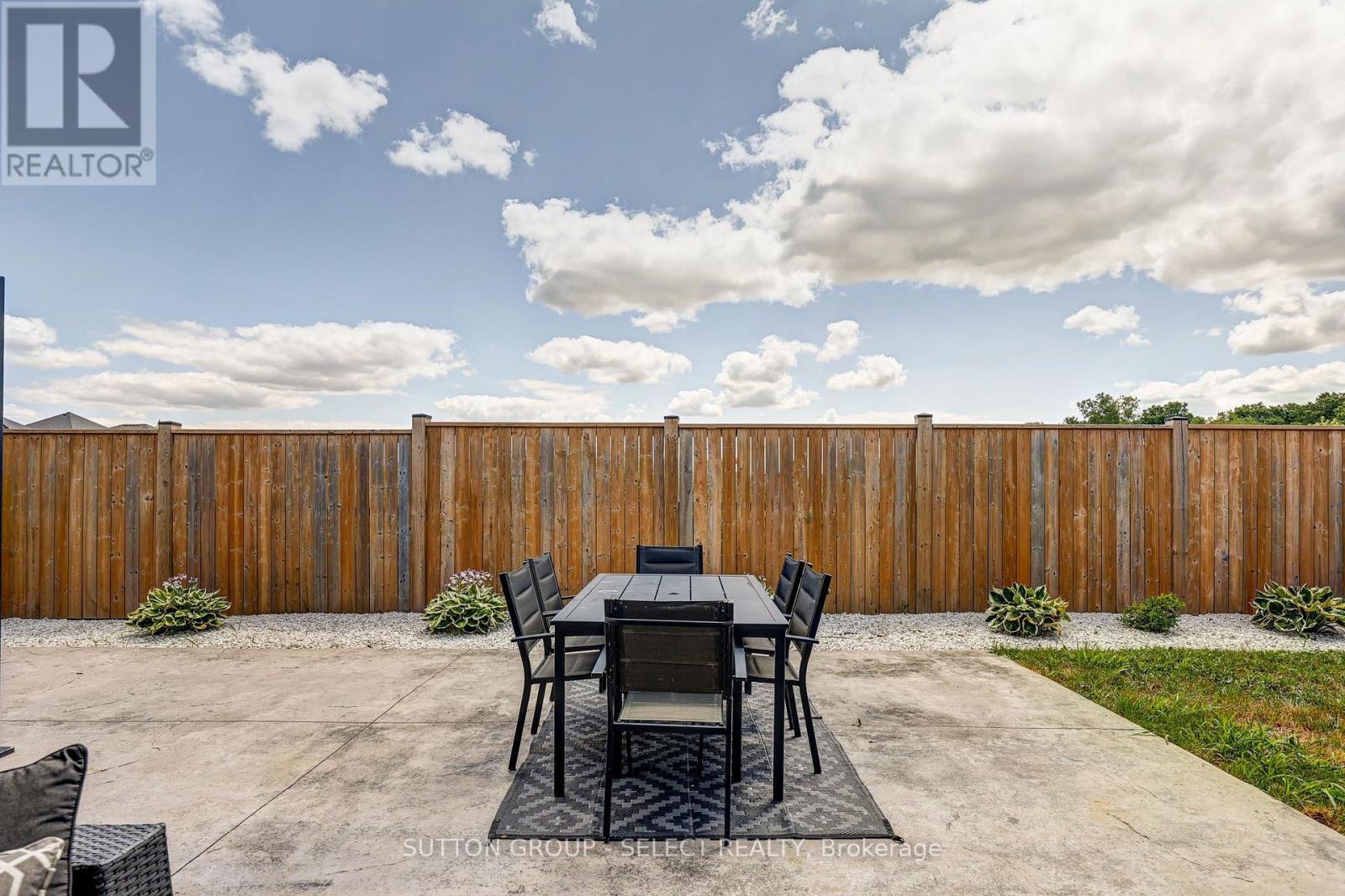 #77 383 DAVENTRY WAY - Image 35