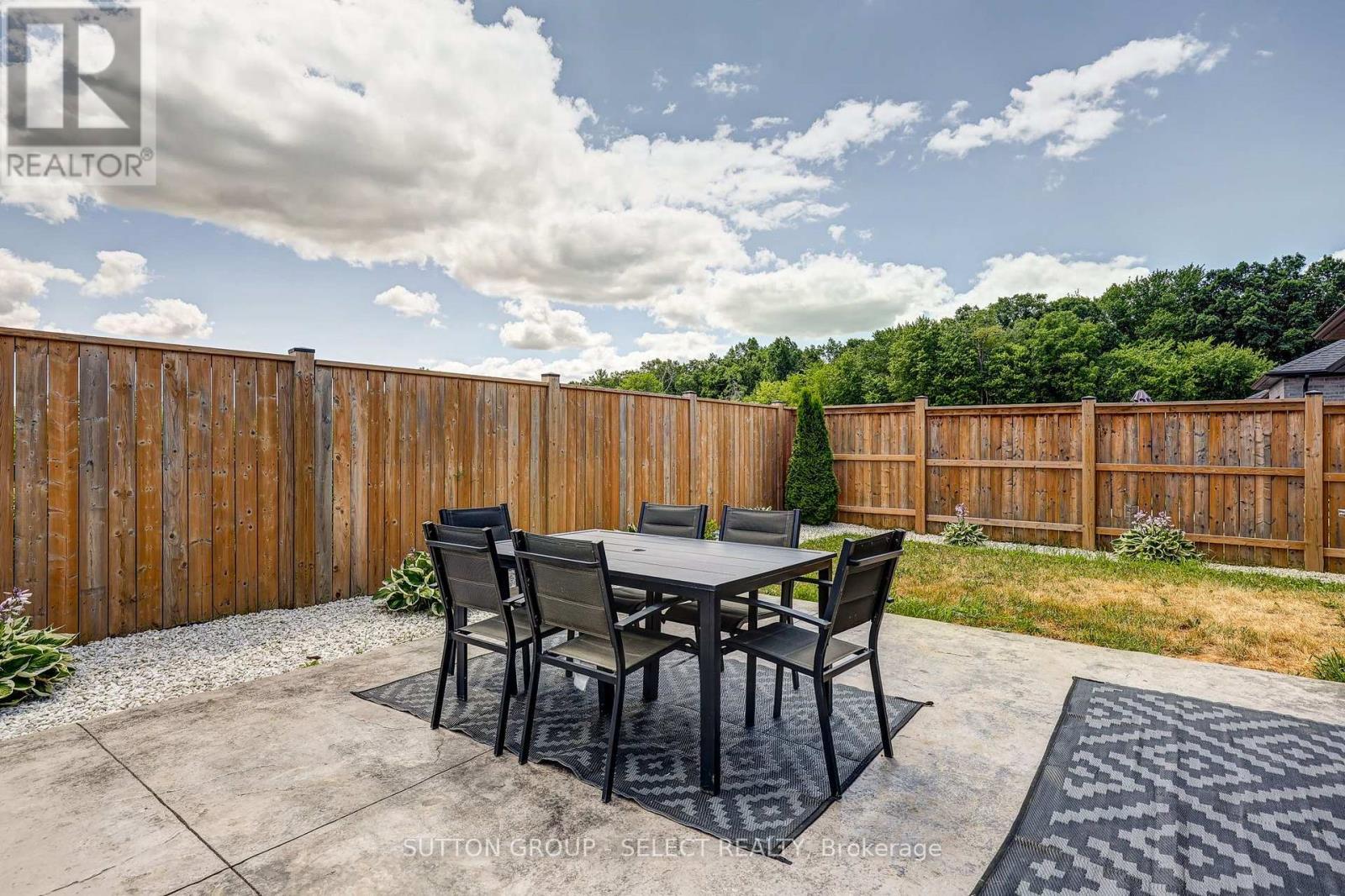 #77 383 DAVENTRY WAY - 36