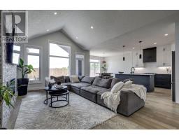 77 - 383 Daventry Way, Middlesex Centre, ON N0L1R0 Photo 12