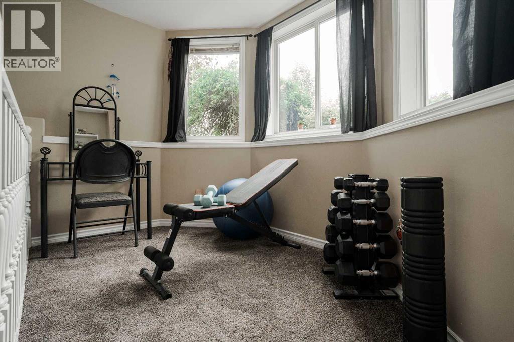 105 Lindstrom Crescent - Image 39