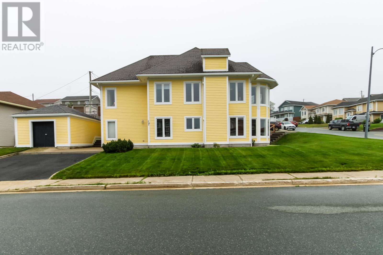 28 Pinware Crescent