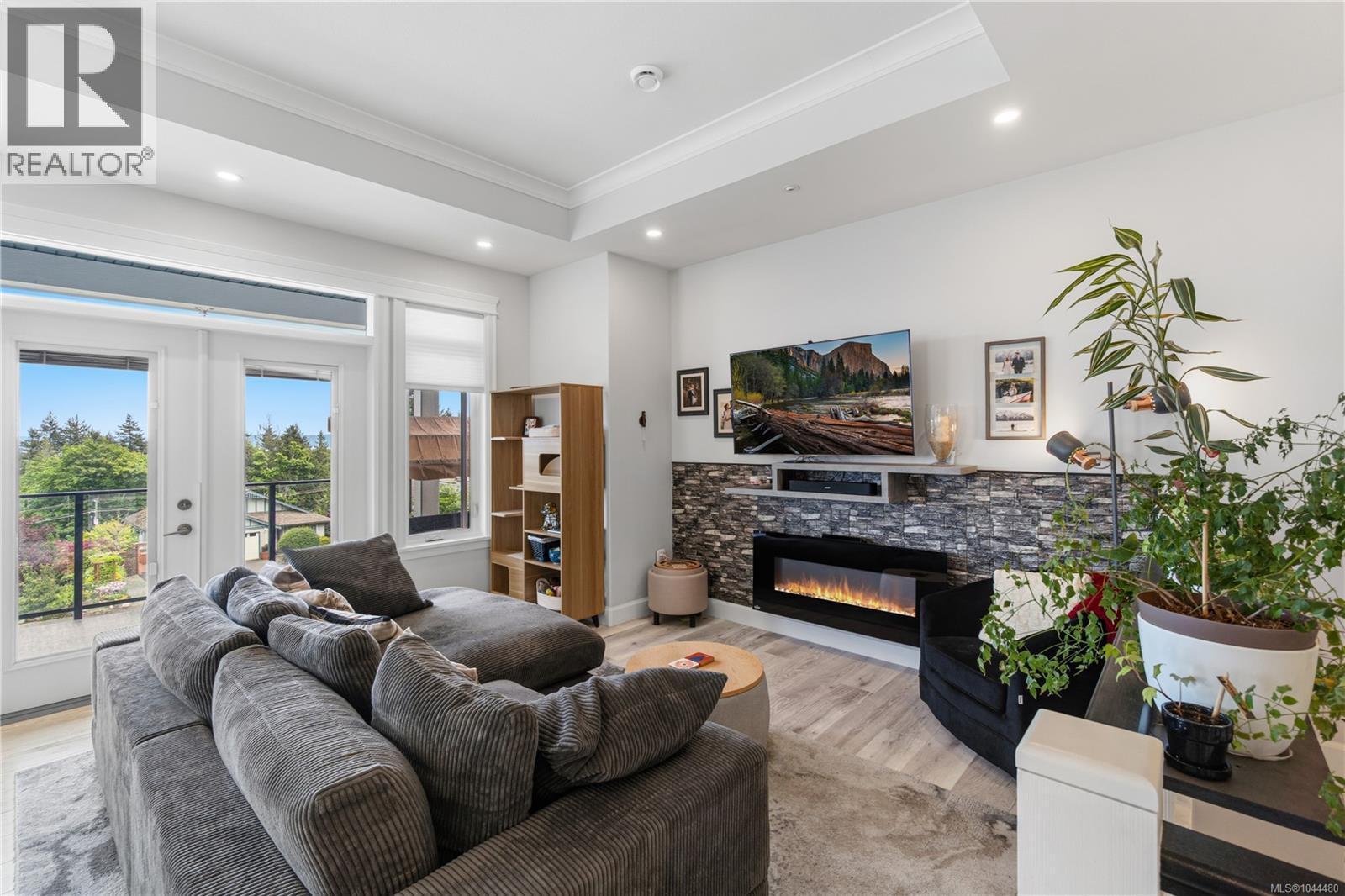 456 Battie Dr - 3