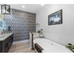 456 Battie Dr, Ladysmith, BC V9G1V9 Photo 34