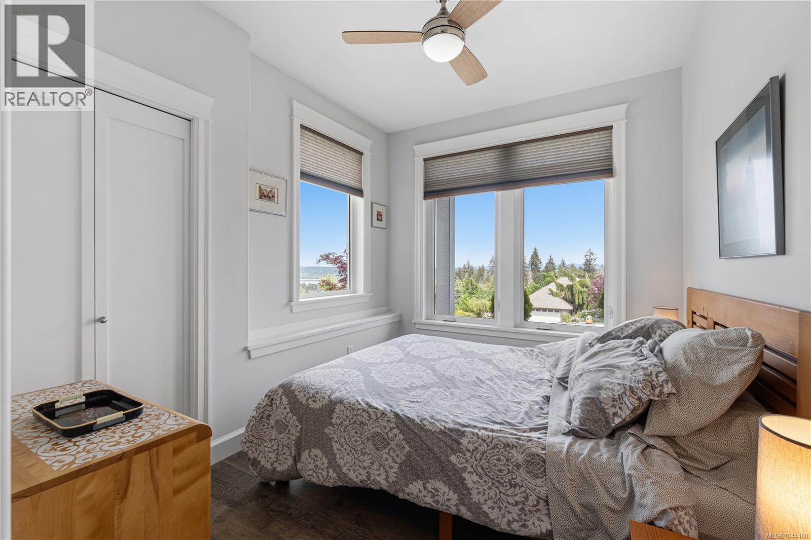 456 Battie Dr, Ladysmith