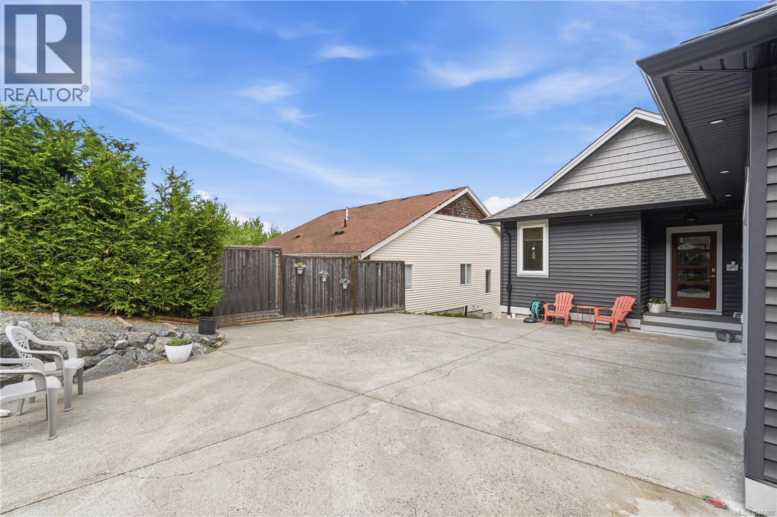 456 Battie Dr - 55