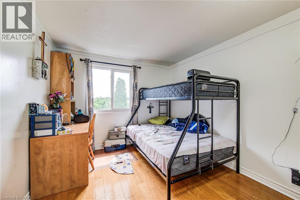 #15 285 SANDOWNE Drive - 15