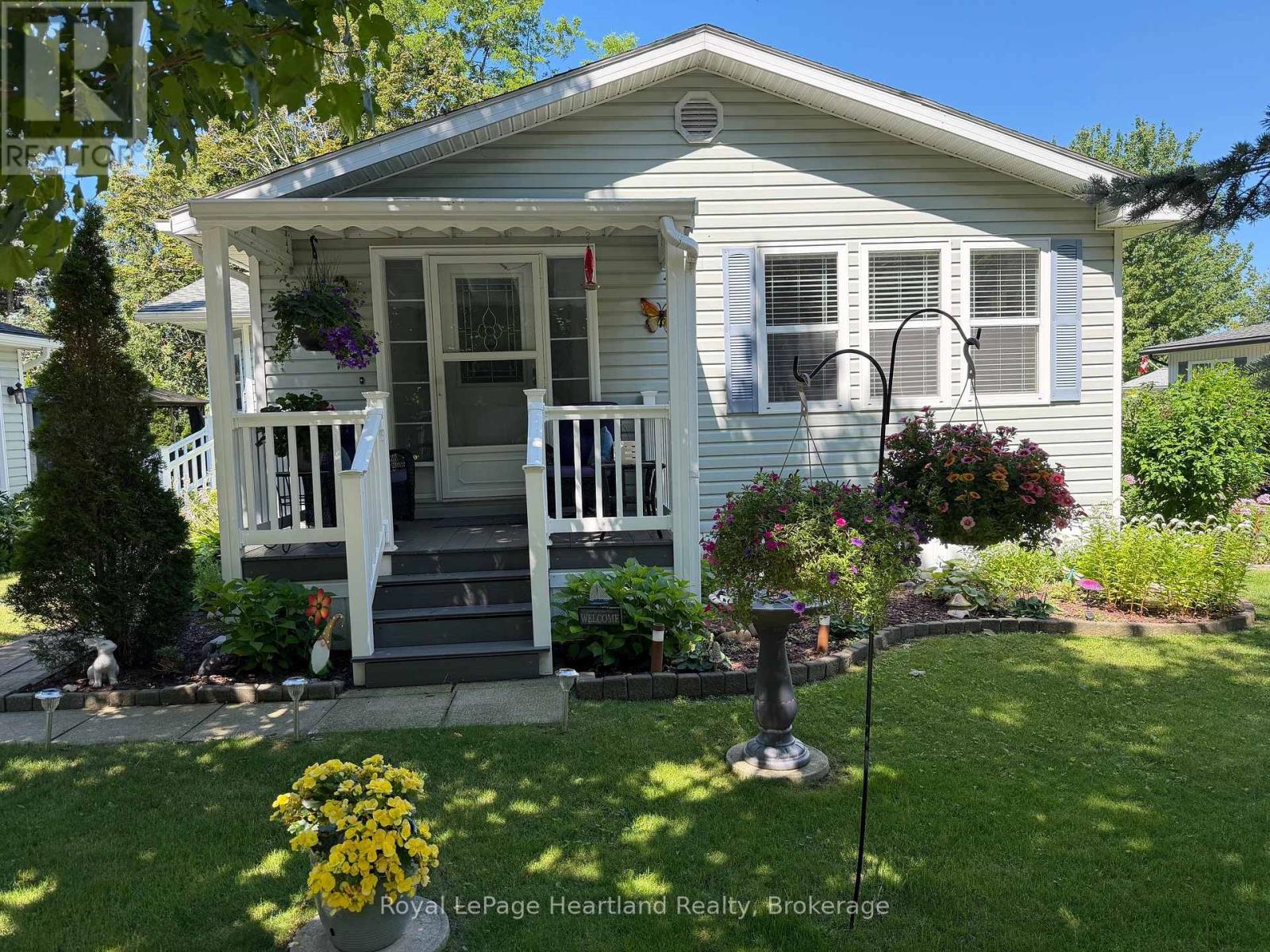 15 HURON LANE - 2