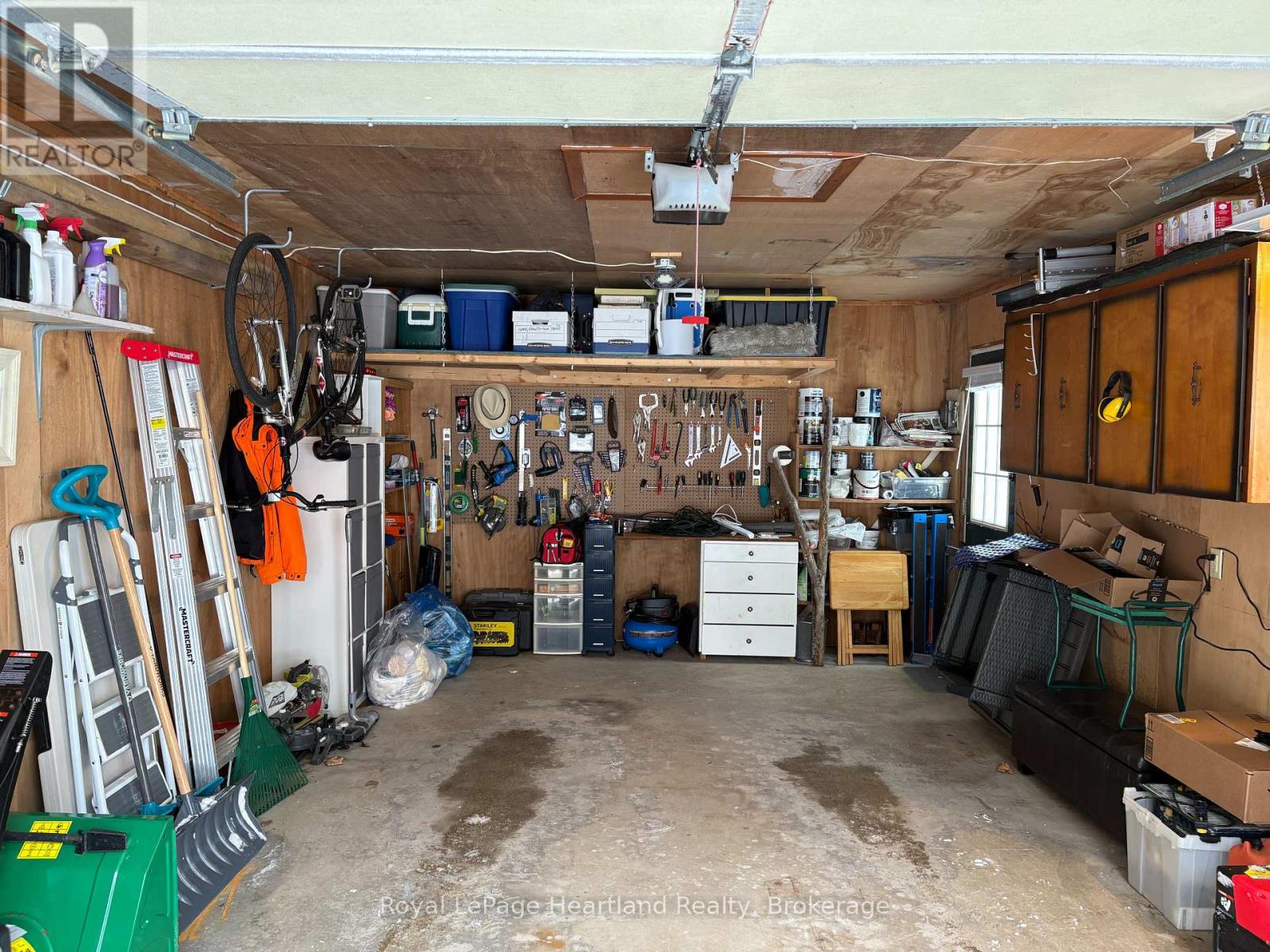 15 HURON LANE - 42