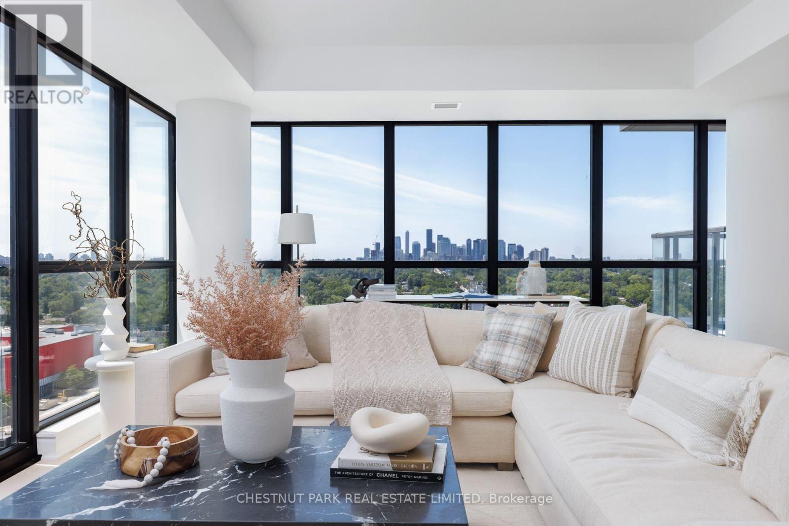 #1602 33 FREDERICK TODD WAY - 3