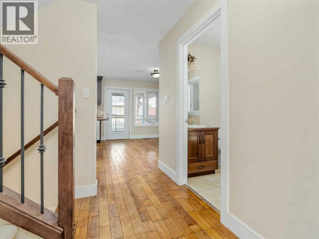 132 14 Street N - Image 10