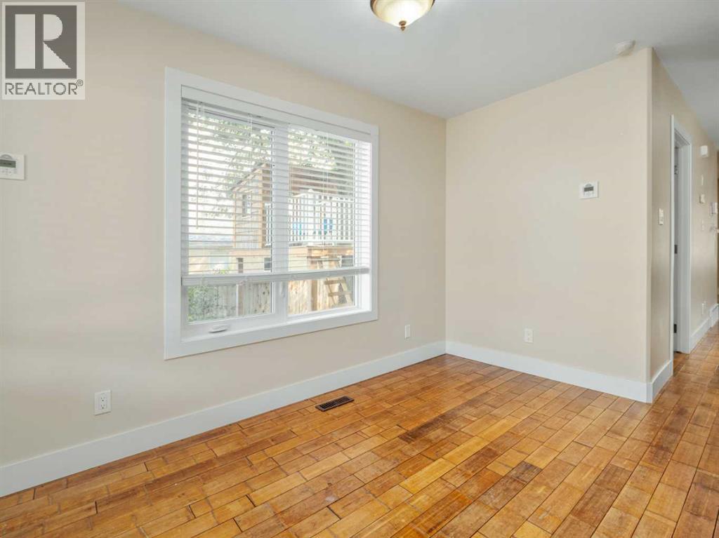 132 14 Street N - Image 15