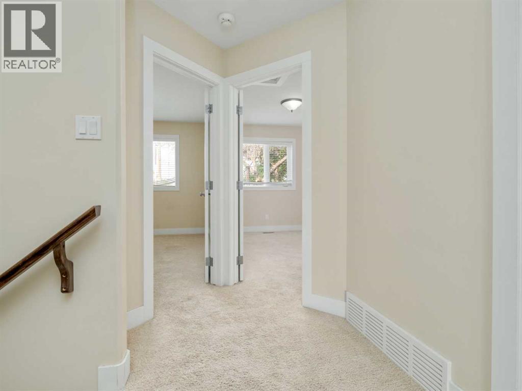132 14 Street N - Image 24