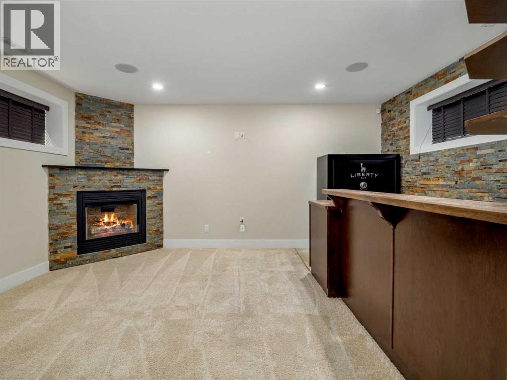 132 14 Street N - Image 29