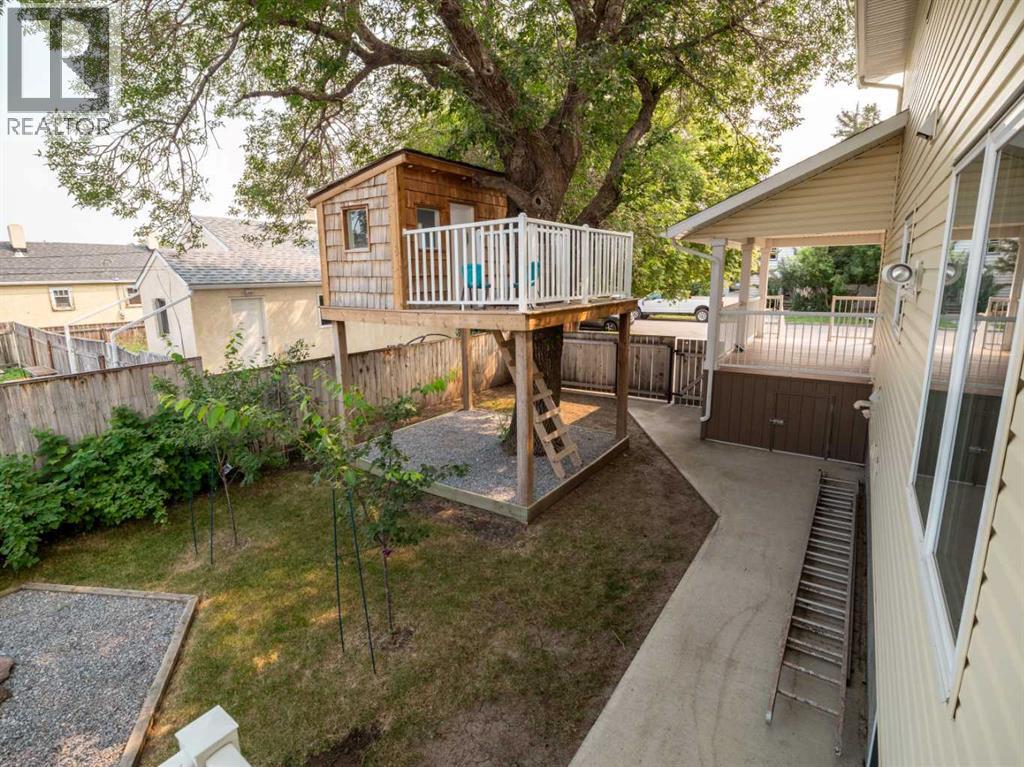 132 14 Street N - 48