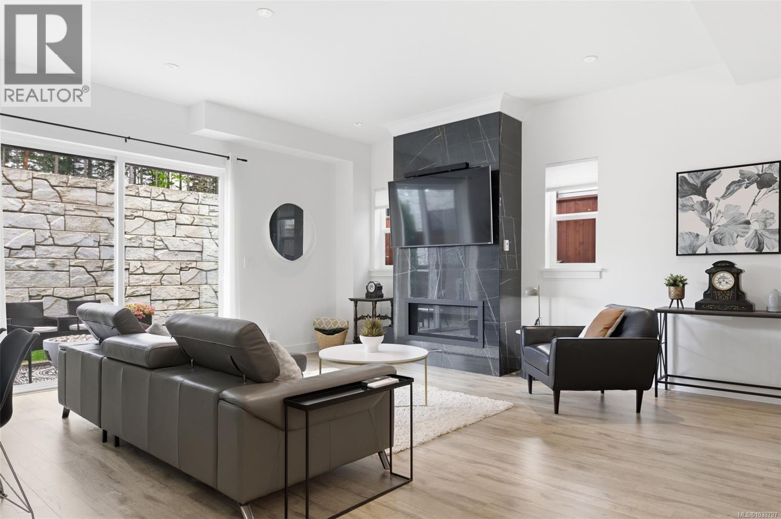 1323 Sandstone Lane - 10