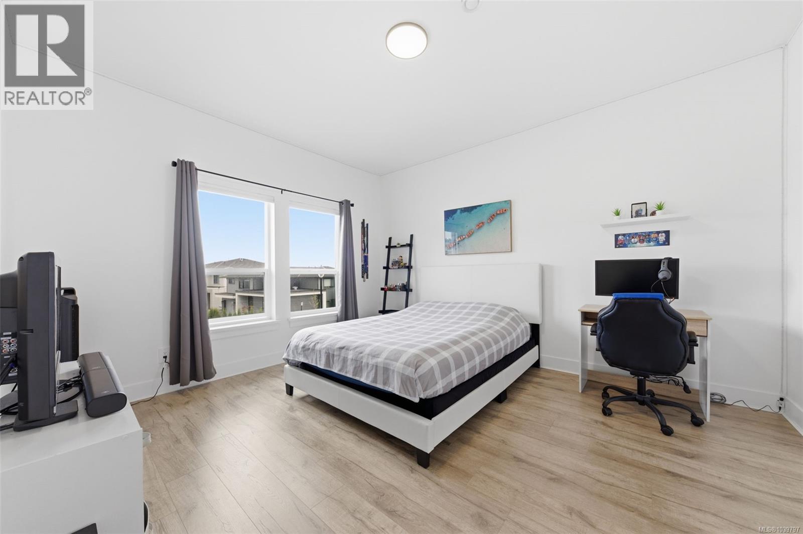 1323 Sandstone Lane - 24