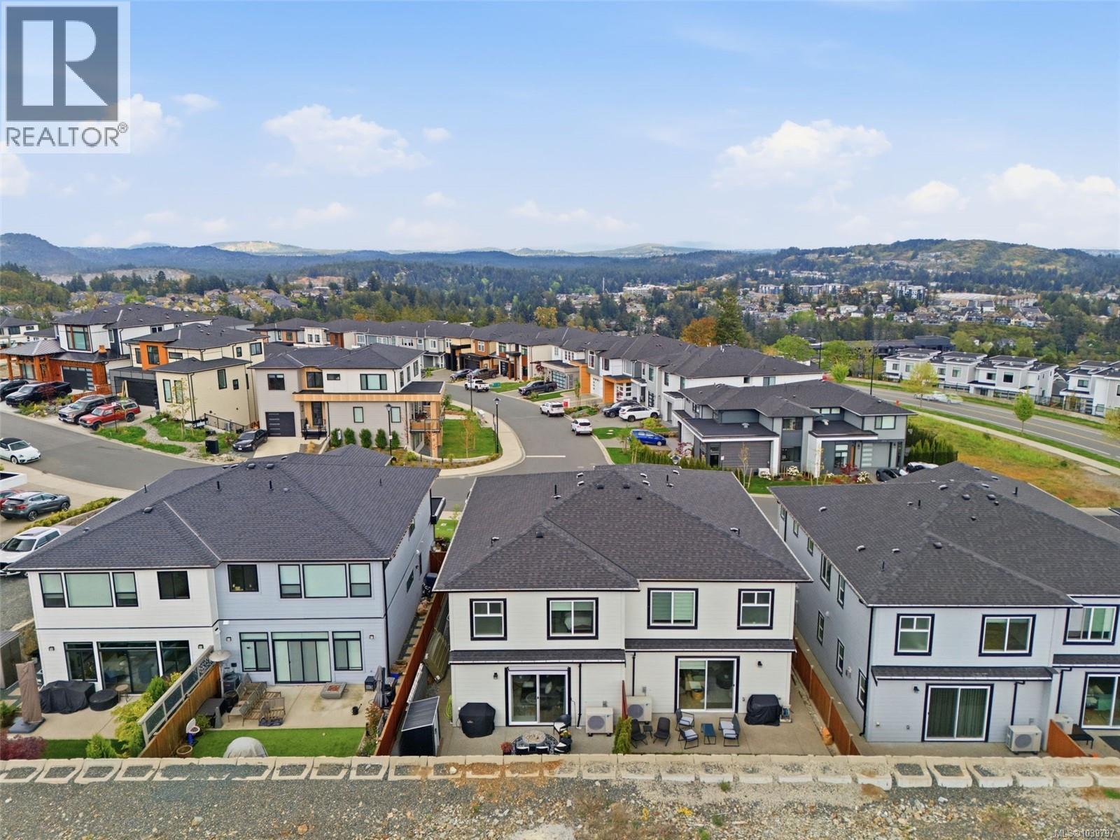 1323 Sandstone Lane - Image 33