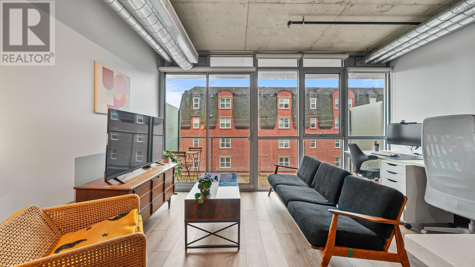 #423 1065 Barrington Street - 14