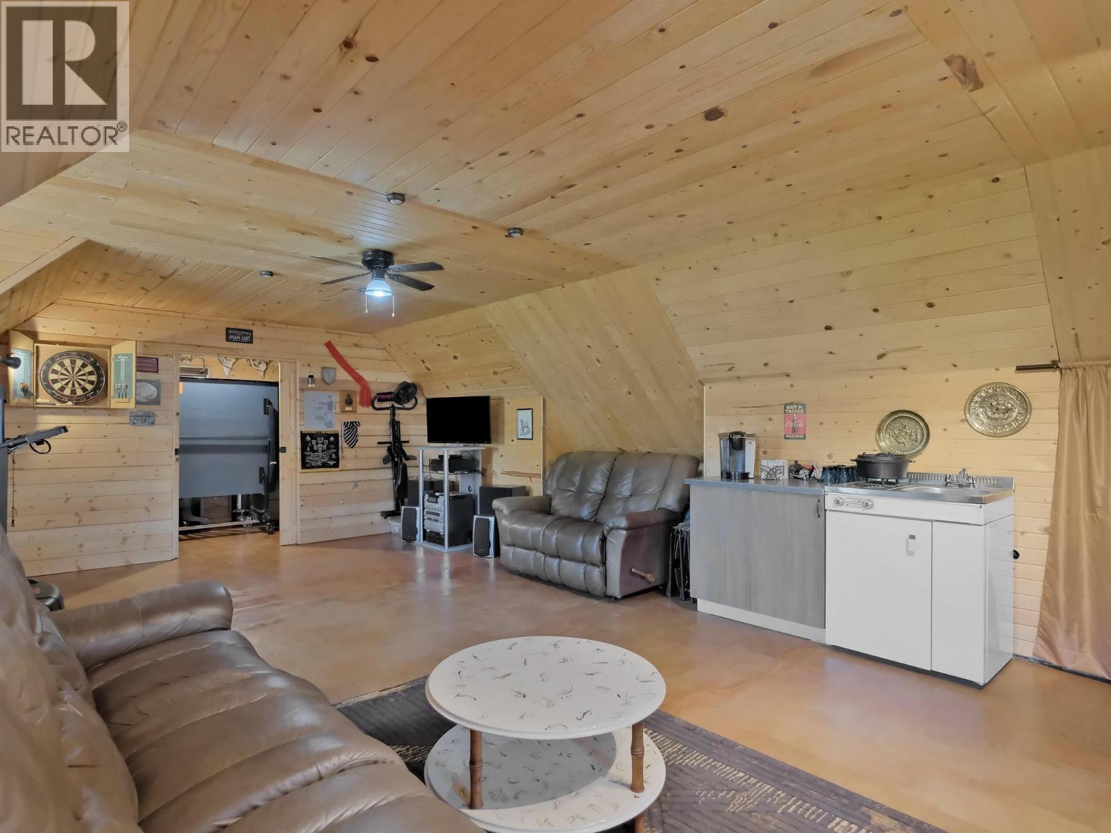 6240 Nursery Road, Grand Forks