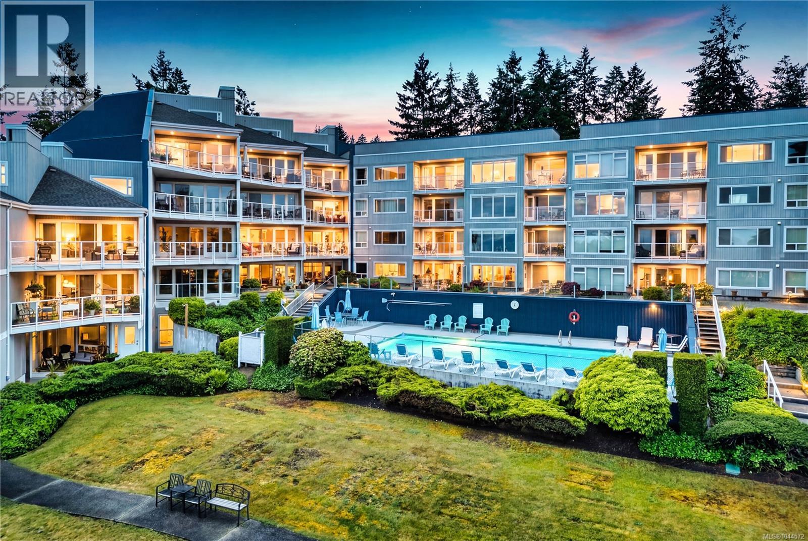 310 2560 Departure Bay Rd, Nanaimo — photo 2