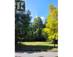 8354 Vinewood Place, Burnaby, BC V5A3V6 Photo 18