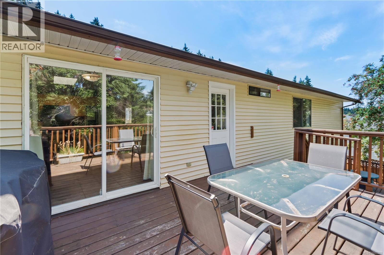 4537 Woodwinds Cres - 21