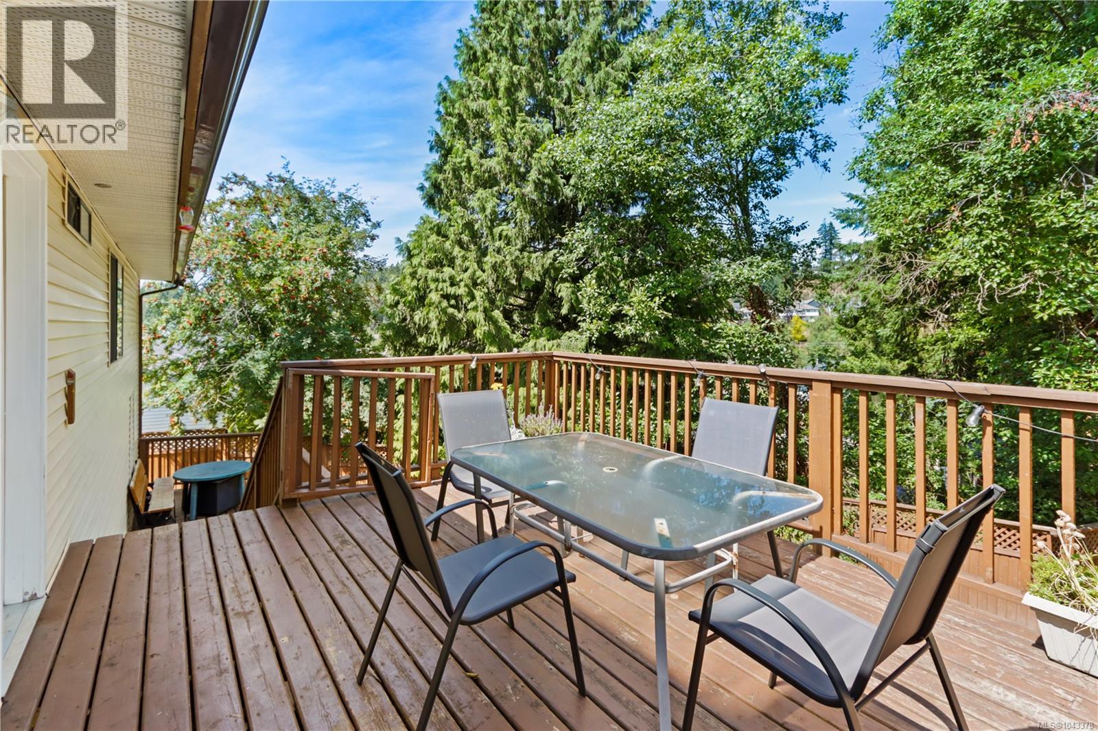 4537 Woodwinds Cres - 24