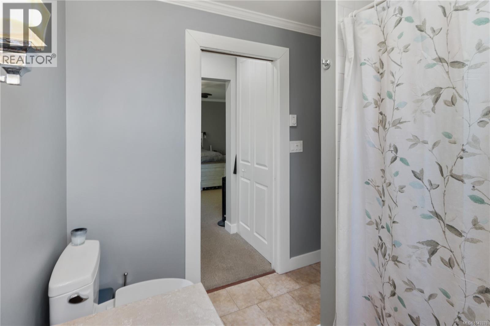 4537 Woodwinds Cres - 39