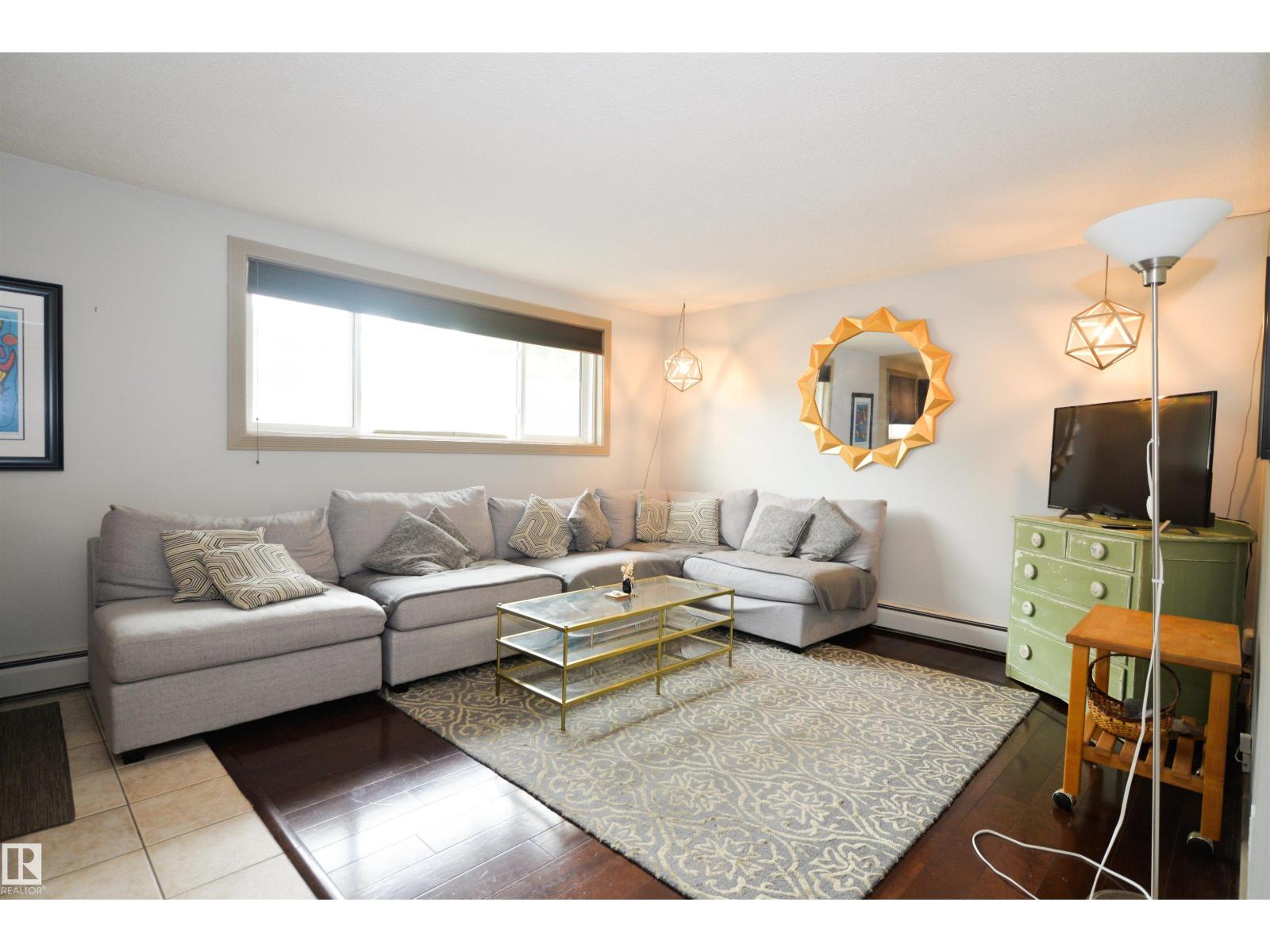 #1 10710 84 AV NW, Garneau, Edmonton photo 3