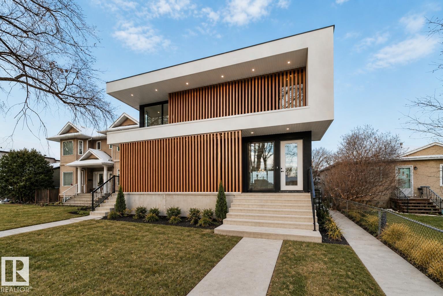 7538 80 AV NW - 1