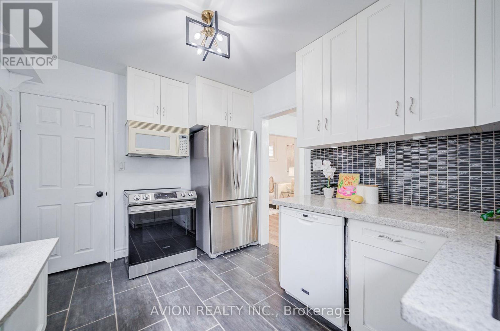 225 CLARKE STREET - 11